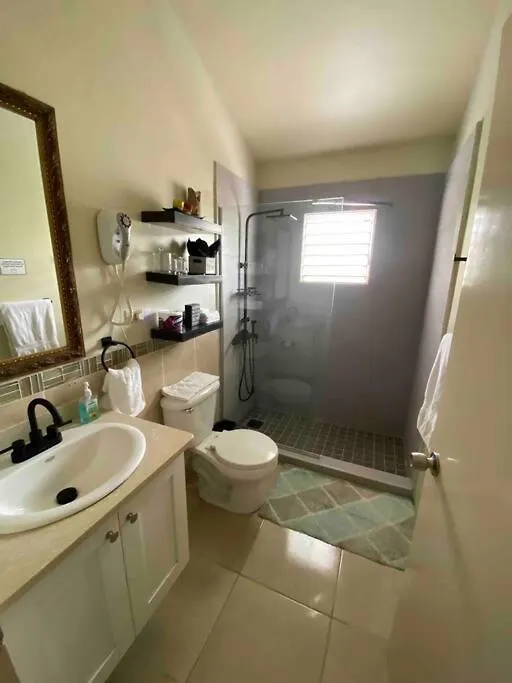 Marla Home At Montego West Village 몬테고 베이